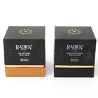 Черные косметические упаковывая коробки с интерьером логотипа сусального золота белым
